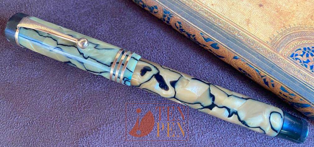 70's〜 USA製Duofold 2layer 701 46/T 70's〜 USA製Duofold 2layer 701 46/T PenHero.com - PenGallery